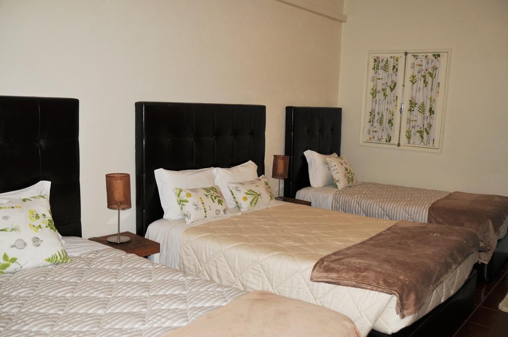 Ester Guest House Chaves Bagian luar foto