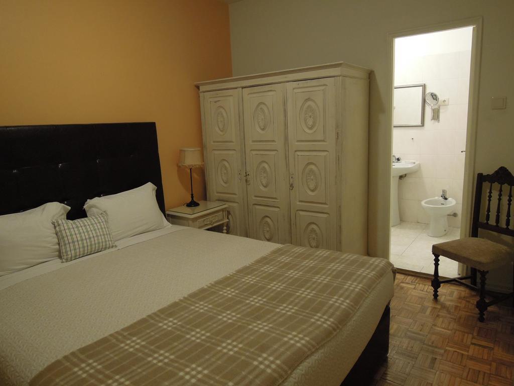 Ester Guest House Chaves Bagian luar foto